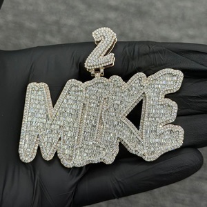 Disesuaikan 4 inci baguette berlian <span class=keywords><strong>2</strong></span> nada berlapis emas solid 925 perak murni moissanite kustom moissanite liontin - Product Image 1