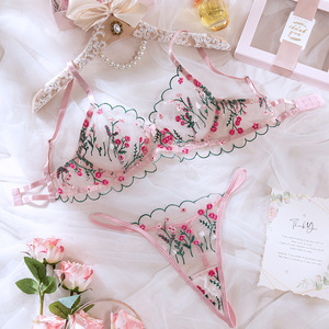 Conjunto de lencería de lujo ultrafino con encaje floral 3D, bikini de dos piezas con espalda descubierta, sexy, con cordones y efecto push-up, venta al por mayor - Product Image 6