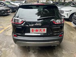 Personnalisation intérieure pour Jeep Cherokee 4 portes 5 places SUV de luxe essence automatique <span class=keywords><strong>2019</strong></span> 2020 2021 - Product Image 5