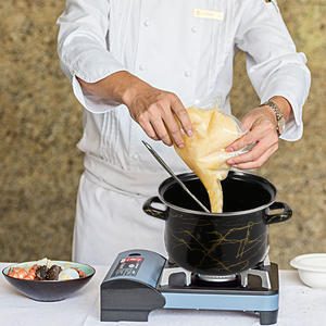 クラシック5ピース金属エナメルスープポットセットガラスカバー付き白と黒大理石仕上げダブル耳食器洗い機オーブンセーフ - Product Image 4