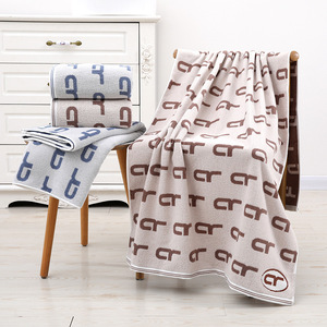 Toalla de Baño Kim Ryan 70x140cm, 100% Algodón, Jacquard, Tejido Liso, Extra Grande, Absorbente, para Uso Doméstico - Product Image 2