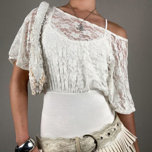 เสื้อยืดแขนกลางผ้าลูกไม้เซ็กซี่แบบโปร่งสำหรับผู้หญิงช่วงฤดูร้อน - Product Image 3