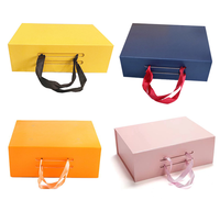 Cajas de Cartón Kraft Personalizadas para Ropa, Zapatos y Cosméticos - Empaque de Lujo con Relieve y Reciclable