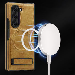 <span class=keywords><strong>Coque</strong></span> de téléphone magnétique en cuir PU pour <span class=keywords><strong>Samsung</strong></span> Z <span class=keywords><strong>Fold</strong></span> Flip 7 6 5 Étui de chargement sans fil Étui de téléphone portable de créateur - Product Image 2