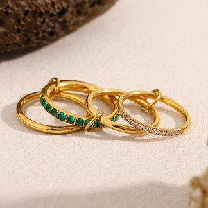 แหวนซ้อนสี่ชั้นทำจากสเตนเลสสตีลชุบทอง18K ไม่ทำให้เสื่อมเสีย - Product Image 2