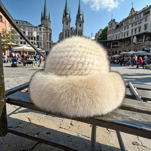 Fournisseur direct d'usine Chapeau en vison véritable tissé pour femmes Décoration en fourrure <span class=keywords><strong>de</strong></span> renard Hiver Convient aux loisirs Chapeau seau en fourrure d'extérieur - Product Image 2