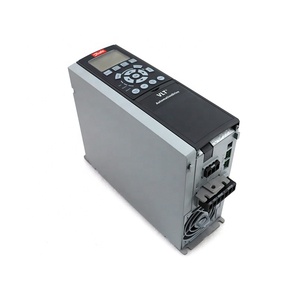 Variateurs de fréquence 302 Ac Drives 131B1003 FC-301P5K5T4E20H2XGXXXXSXXXXAXBXCXXXXDX 131B0123 en stock - Product Image 1