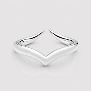 925 Sterling Silver <b>Ring</b> - Polished Chevron V-Shape <b>Stacking</b> Band - Product Image 6
