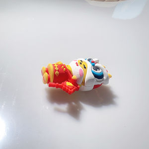 Llavero Personalizado con Diseño de Danza del León - Colgante para Llaves de Coche, Adorno Decorativo para <span class=keywords><strong>Mochila</strong></span> Hecho de PVC o Resina - Product Image 2