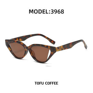 Lunettes de soleil œil de chat personnalisées de style européen et américain pour femmes, verres PC UV400, monture noire, tendance Instagram, haut de gamme - Product Image 5