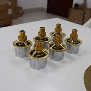 कोमात्सु खुदाई के लिए PC400-7 PC450-7 थर्मोस्टेट 600-421 6630 6d125 6d140 थर्मोस्टेट - Product Image 4