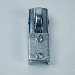 1 Uds nuevas ruedas de guía de puerta en voladizo deslizante pequeña. Rodillos de guía de pista de acero, rodillos de puerta corredera. Rodillo de guía de acero para pista. - Product Image 2