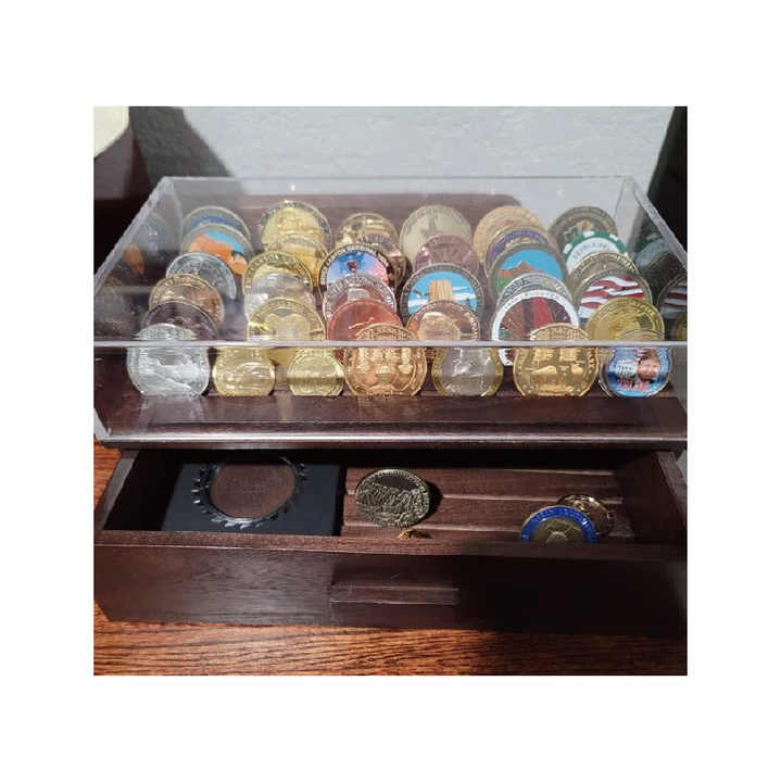 Vitrina Expositora De Madera Con Cerradura Y Cristal Para Monedas, Medallas E Insignias – 4 Estantes Ajustables