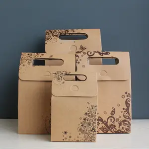 Sacchetto di carta Kraft regalo per feste di matrimonio fantasia all'ingrosso sacchetti regalo di carta marrone di natale e sacchetti regalo personalizzati