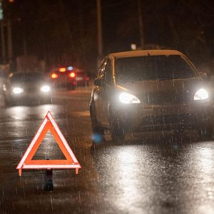 Triangle d'avertissement Kit d'urgence automatique pour voiture Triangle d'avertissement de <span class=keywords><strong>trafic</strong></span> pour véhicule - Product Image 6
