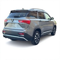 BAOJUN 530 1.5T Automatique SUV 2019, voiture d'occasion pas chère avec sièges en cuir foncé, pneus R17, caméra arrière, conduite à gauche