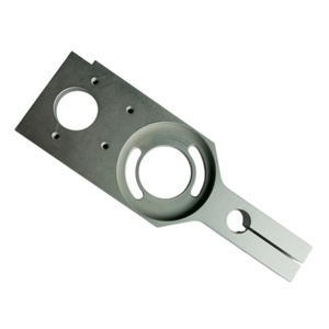 Pièces de précision en aluminium usinées CNC sur mesure, support en acier inoxydable usiné CNC OEM pour équipement industriel - Product Image 5