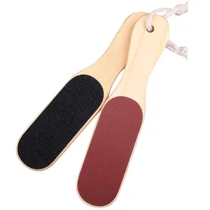 Lados duplos Foot File Rasp Pedicure Tools Pés Dead Skin Removedor de calos Madeira Handle Foot Scrubber Lixa Cuidados com os pés