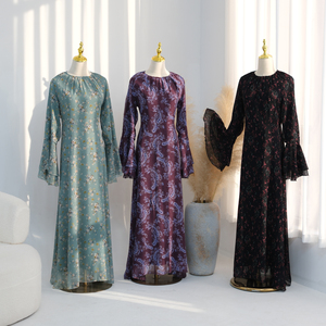 Abiti da donna in <span class=keywords><strong>chiffon</strong></span> stampato 2026 per uso quotidiano, Abaya chiusa con <span class=keywords><strong>maniche</strong></span> a campana, Abaya Ramadan 2026, <span class=keywords><strong>Abito</strong></span> musulmano da donna, Abaya floreale Eid - Product Image 5