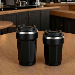 Vaso de Acero Inoxidable con Aislamiento al Vacío de Doble Pared, Taza de Viaje con Tapa, Diseño Redondo Minimalista Negro - Product Image 1