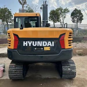 Mini-excavatrice sur chenilles Hyundai HX80 d'occasion de haute qualité avec cabine confortable, mini-excavatrice Hyundai HX80 d'occasion 8t à prix avantageux - Product Image 3