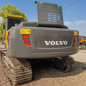 Excavatrice hydraulique sur chenilles Volvo EC240 d'occasion à vendre Machine puissante avec moteur central et composants de pompe - Product Image 6