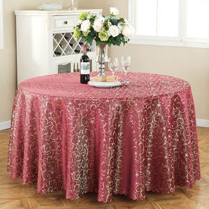 Mantel Redondo Brillante con Jacquard en Espiral Rojo Vino - Cubierta de Mesa Impermeable y Resistente a las Manchas para Eventos de Boda y Decoración del Hogar - Product Image 1