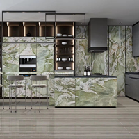 Dalles de quartzite de rêve sauvage aiguisées Carreaux Verde Brésil Pierre verte naturelle pour panneaux muraux Revêtement de sol de luxe et comptoirs de cuisine