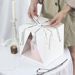 Boîte à gâteau en forme de triangle transparent et inversé, meilleure vente pour mariage d'anniversaire, personnalisée, nouvelle collection - Product Image 3
