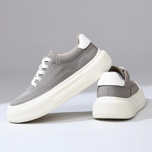 Zapatillas de skate vintage grises de lona, zapatos casuales con ribete blanco de dos tonos, suela de plataforma gruesa antideslizante de varias capas, zapatos para hombre - Product Image 4