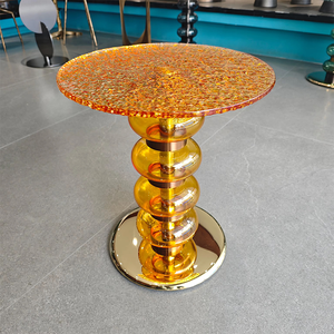 Bàn cà phê Acrylic trong suốt theo phong cách hiện đại với thiết kế bệ cửa sổ nổi - Product Image 4