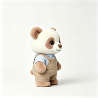 Peluche Panda Marron Clair Unique avec Chemise à Col Bleu et Salopette Kaki, Poupée Panda Assise, Souvenir Chinois
