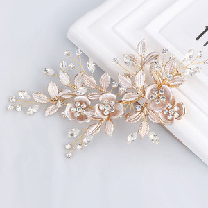 <span class=keywords><strong>Barrette</strong></span> de <span class=keywords><strong>cheveux</strong></span> de mariage en forme de feuille de fleur en strass, couvre-chef autrichien doré fait à la main, Barrettes, <span class=keywords><strong>peigne</strong></span> de mariée - Product Image 1
