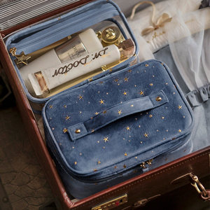 Large Capacity Velvet Makeup Bag With Dry Wet Separation For Travel And Cosmetic Storage Portable Cosmetic <b>Case</b> - Product Image 3