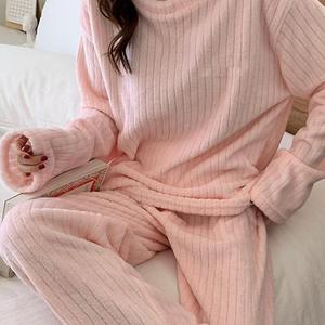 Großhandel Winter Langarm Coral Fleece Weihnachtspyjamas Weiche Mädchen-Schlafbekleidung Einfarbiges Dickes Set - Product Image 2