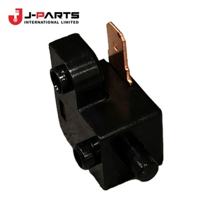 สวิตช์ไฟส่องสว่าง (สำหรับเบรกจอดรถ) สำหรับโตโยต้า ไฮเอซ TRH203 ปี 2005-2013 - Product Image 5