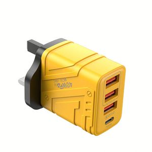 Cargador de Pared USB de Cuatro Puertos 3USB+PD, Estilo Mecha, 40W de Alta Potencia, Cargador Rápido para Teléfono Móvil, Compatible con EE. UU., UE y Reino Unido - Product Image 3