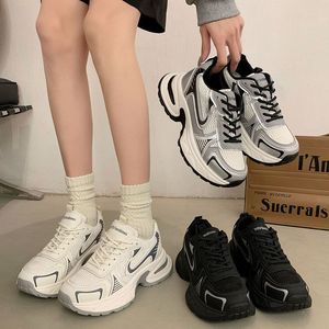 Zapatos de mujer de Zhao Lusi, nueva colección primavera 2024, estilo Joker, con suela gruesa, deportivos casuales, éxito de ventas 26 - Product Image 1