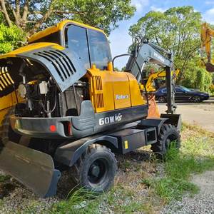 En stock, mini-pelle Hyundai 60WVS d'occasion à vendre avec roue de 6 tonnes, coréenne originale avec moteur central et composants de boîte de vitesses - Product Image 4