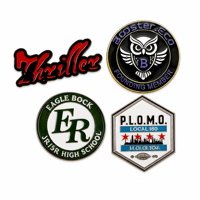 Badges en métal personnalisés en émail souple avec logo pour les fabricants de gants et d'écharpes, accessoires de mode, équipes d'artisanat, vente en gros et en vrac