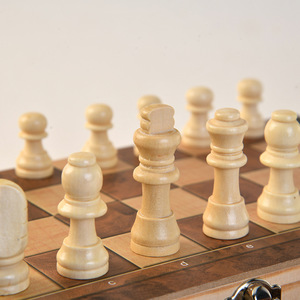 Tablero de ajedrez magnético de madera 3 en 1 de 17,5 pulgadas y 44cm, caja de ajedrez para juego en interiores - Product Image 4