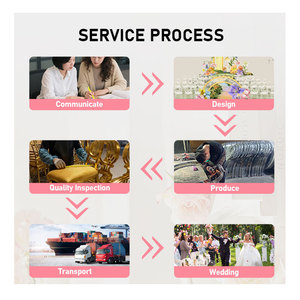 Tavolo da Cerimonia Moderno di Lusso con Struttura in Acciaio Inox Dorato e Piano in Vetro a Specchio, Tavolo Serpentino per Matrimoni - Product Image 6