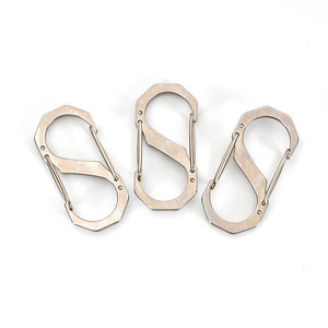 คาราไบเนอร์รูปตัว S ทำจากสแตนเลส 304 พร้อมตัวล็อค สำหรับเชื่อมต่อเต็นท์และคลิปหนีบกุญแจ - Product Image 1