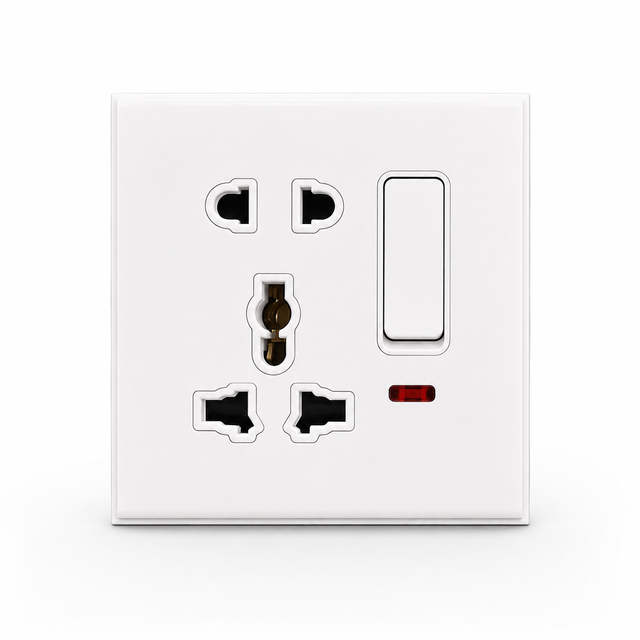 GCC Custom Home Hotel Use Uk Standard Wall Socket 250v 50/60hz Universal 13A Switched Socket with Neon& 2 Pin