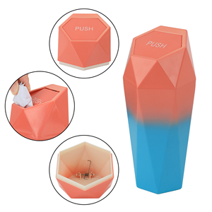 سلة مهملات صغيرة للسيارة، حاوية قمامة محمولة توضع في حامل الأكواب، سلة نفايات بلاستيكية صغيرة للسيارة - Product Image 3