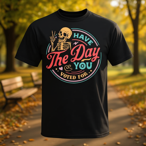 Camiseta Retro con Diseño de Esqueleto, 'Toma el Día que Te Encastre', Ropa Promocional de Diseño Vintage - Product Image 3