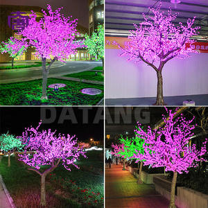 Charmant arbre lumineux LED en forme de cerisier avec pétales vibrants pour la décoration de rues, de places publiques, de mariages et de festivals, en vente - Product Image 5