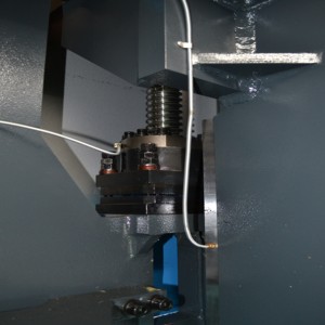 Machine de pliage CNC entièrement électrique <span class=keywords><strong>MKE</strong></span> de haute précision avec écran tactile, calcul automatique de l'angle et pompe à moteur - Product Image 3