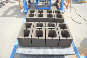 Venta Directa de Fábrica, Máquina para Hacer Bloques de Hormigón QT4-15, Maquinaria Automática para Fabricar Ladrillos de Cemento, Mejor Precio - Product Image 5