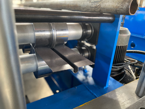 Machine de formage à froid de profilés légers entièrement automatique avec poinçonnage servo pour profilés métalliques sur mesure - Product Image 6